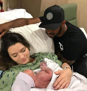 Aaron Hicks With His Girlfriend And Son