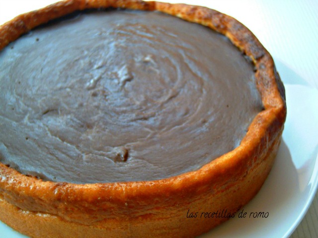 Tarta de queso con cobertura de chocolate