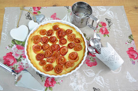 receta de tarta de rosas de manzana, tarta de avellana con rosas de manzana, tarta de manzana con rosas de manzanas, tarta de rosas de hojaldre y manzana, tarta de rosas de manzana, 