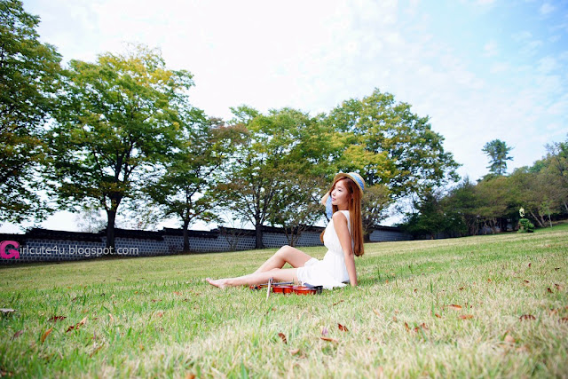 1 Cheon Bo Young Outdoor-Very cute asian girl - girlcute4u.blogspot.com