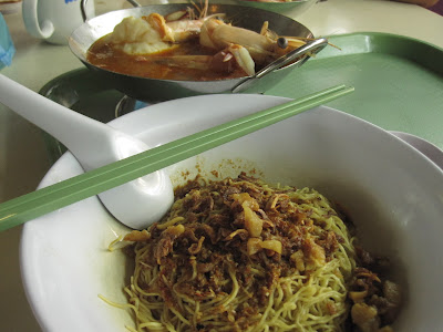 Wah Kee Big Prawn Noodles, Pek Kio Market & Food Centre