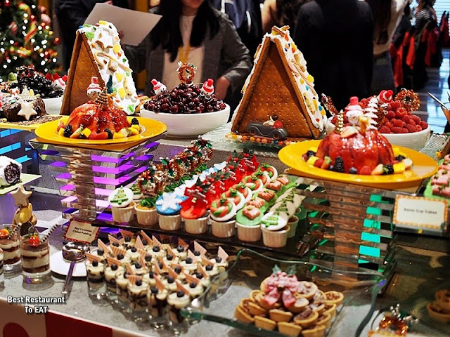 Christmas 2019 Decor Sunway Hotel Resort & SPA  Dessert Selection