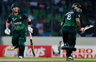 Kamran Akmal and Mohammad Hafeez assured a 10-wickets victory while sharing an unbeaten 113-run stand, Pakistan vs West Indies, 1st quarter-final ICC Cricket World Cup 2011, Mirpur, March 23, 2011