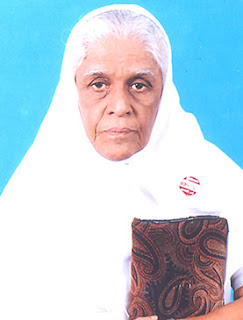 Sister Lalitha Evangeline, elder sister of Sarah Navaroji