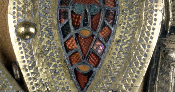 Cloesup of medieval jewellry