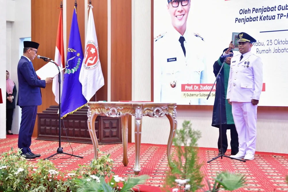 Pj Gubernur Prof Zudan Lantik Marwan Mansyur Jadi Pj Bupati Enrekang