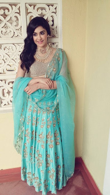 actress in traditional wear adah sharma