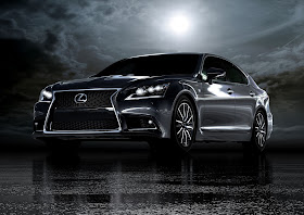 Front 3/4 view of 2015 Lexus LS 460 F SPORT