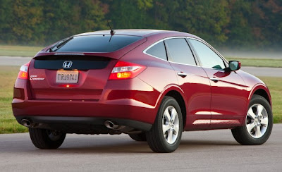 2010 Honda Accord Crosstour 4WD Rear Angle View