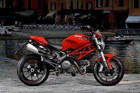 pic Ducati Monster 796 wallpaper