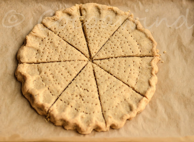 Spiced Shortbread Cookies - Cocoawind