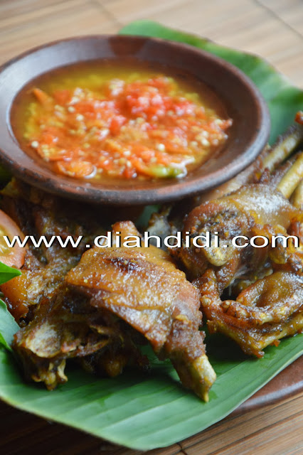  Diah  Didi  s Kitchen Ayam  Goreng  Bogor Plus Sambal Korek