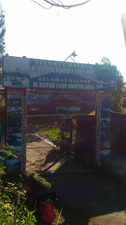 Gerbang BaseCamp Mawar