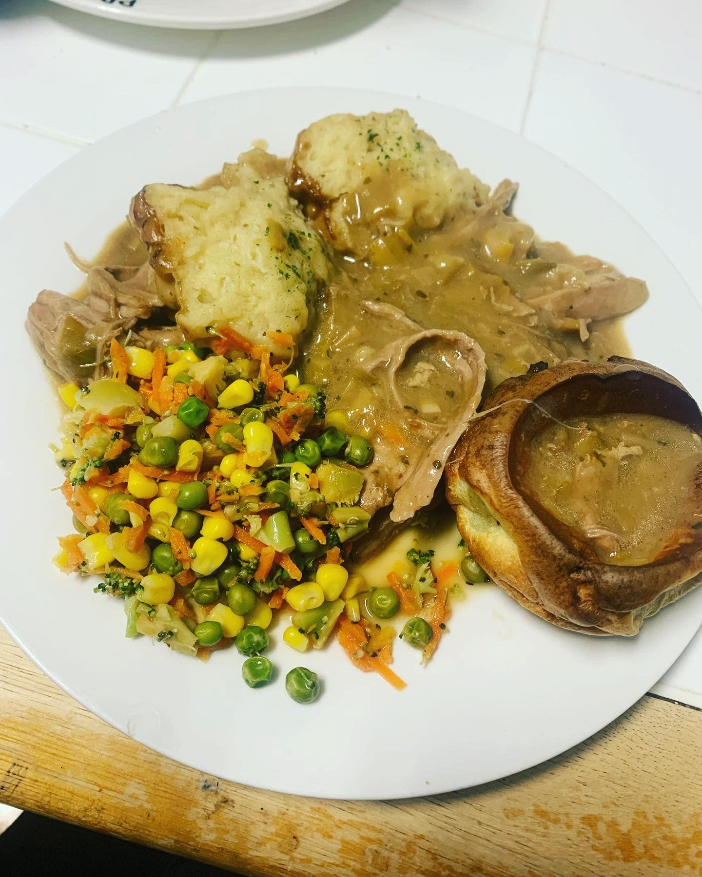 Recipe - Pork tenderloin in cider & apple sauce