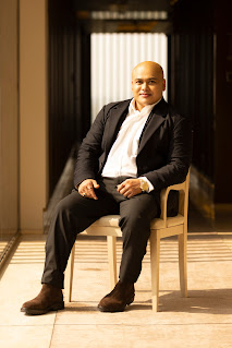 Ashok Prasad (Abhishek) is the youngest  producer & investor in the film industry