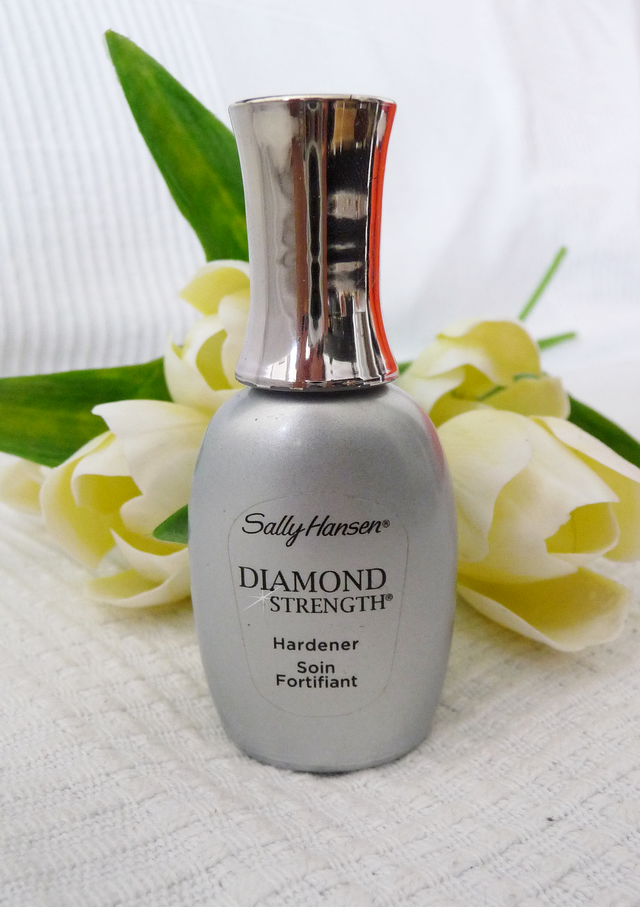 RECENZE: SALLY HANSEN DIAMOND STRENGTH parfums.cz