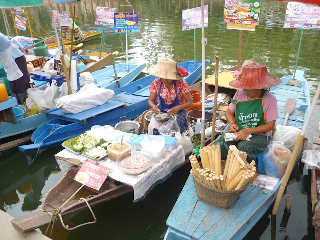 Jari Manis : Travel List: Journey to HatYai : Floating Market