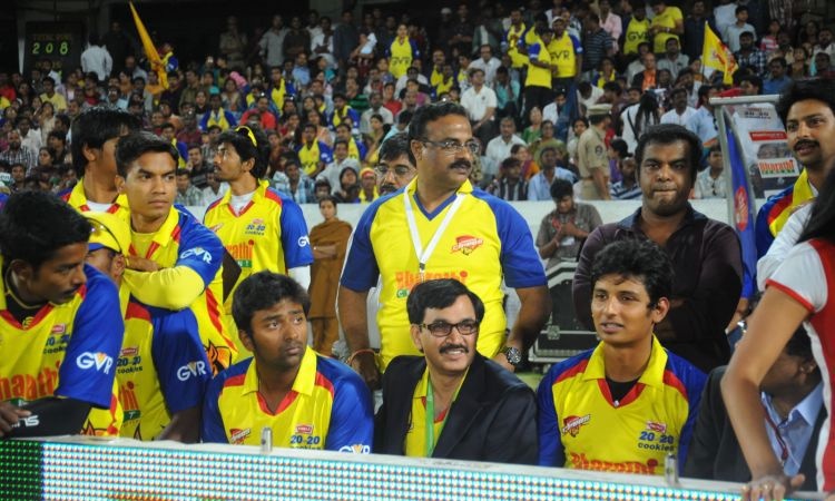 CelebsKarnataka Bulldozers vs Chennai Rhinos CCL Final Match Photos film pics