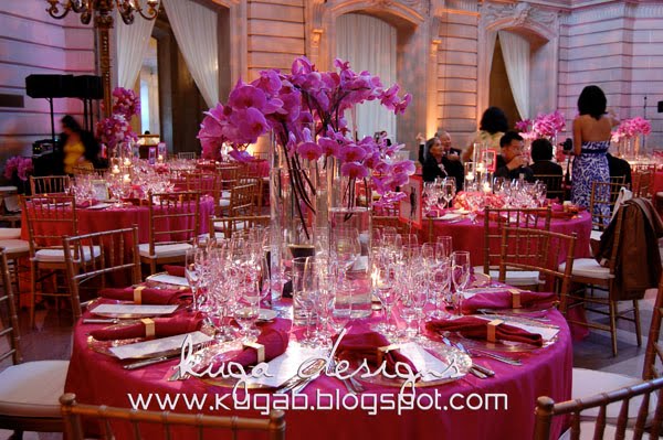 The table linens and gold accents on the napkin ring holders and the plates