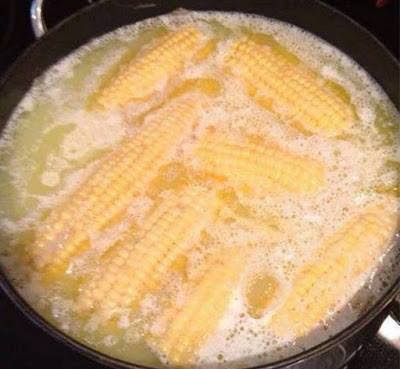 butter boiled corn on the cob