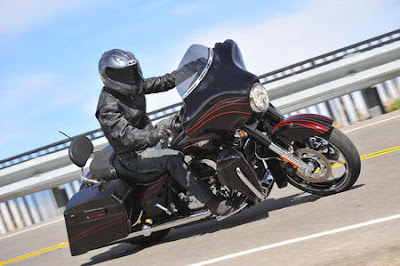 2011 Harley Davidson CVO Street Glide