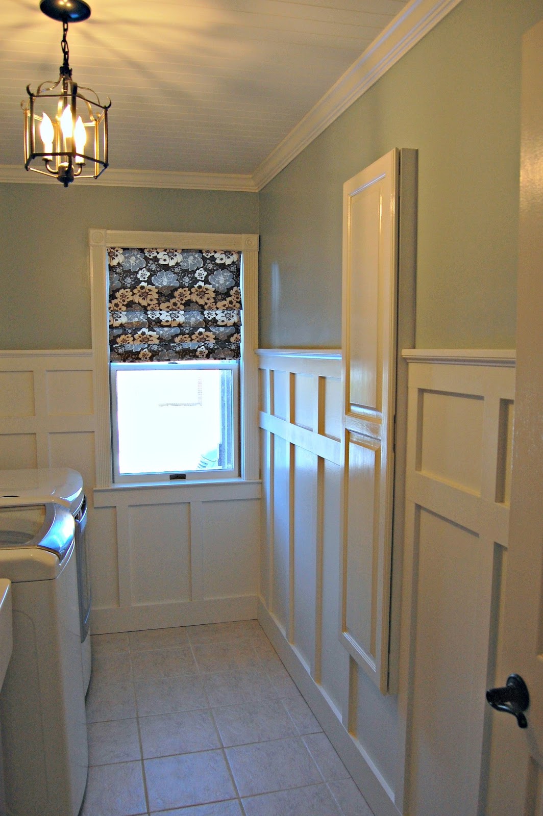 Roly Poly Farm Laundry Room Reveal