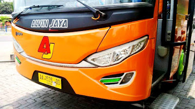 Bus Alvin jaya Jetbus 2 Orange Adiputro 