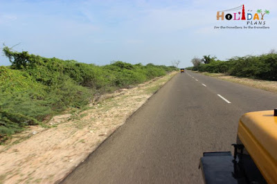 Well built road to Dhanushkodi