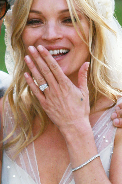  Wedding Glamour Kate Moss In John Galliano 