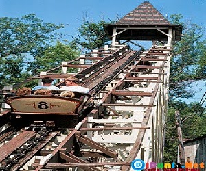 Roller coaster tertua didunia