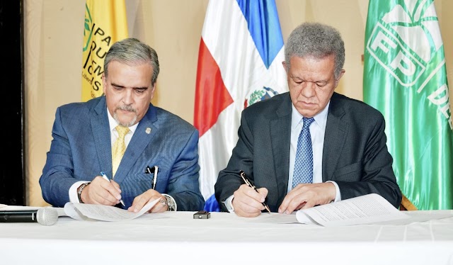  Fuerza del Pueblo y PQDC acuerdan alianza presidencial, legislativo y municipal para el 2024