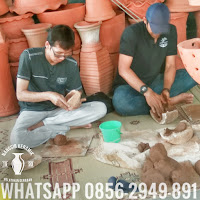 Belajar Buat Gerabah, Belajar Gerabah, Belajar Gerabah Kasongan, Belajar Membuat Gerabah, Belajar Membuat Gerabah Di Kasongan, Belajar Membuat Gerabah Kasongan, Tempat Belajar Gerabah,