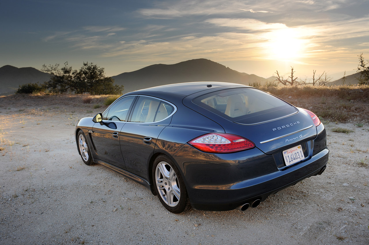 2010 PORSCHE PANAMERA 4S