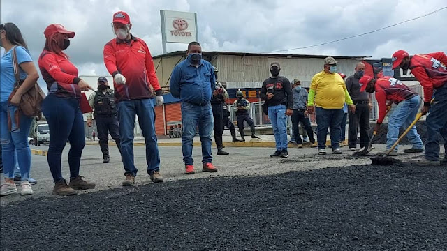 EN LA CALLE 42 REINICIÓ EL PLAN TAPAHUECOS EN BARQUISIMETO