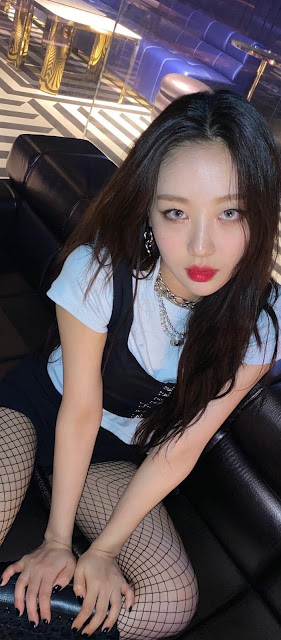 Yves (Hangul: 이브) is LOONA's ninth revealed member and the leader of its third sub-unit, LOONA / yyxy.