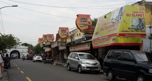 kuliner  Kampung Wijilan, Yogyakarta. Sumber ; google.com