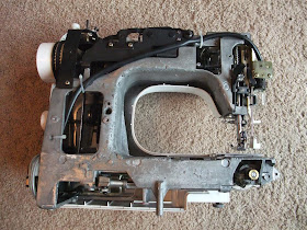 repair sewing machine, disassemble, outer casing
