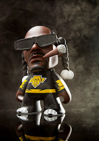 Snoop Dogg 7” Vinyl Figure by Kidrobot