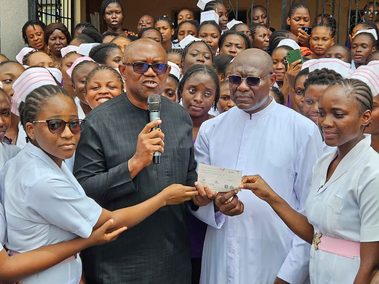 Peter Obi makes a "modest donation of ₦10 million" to the School of Midwifery, Edo State