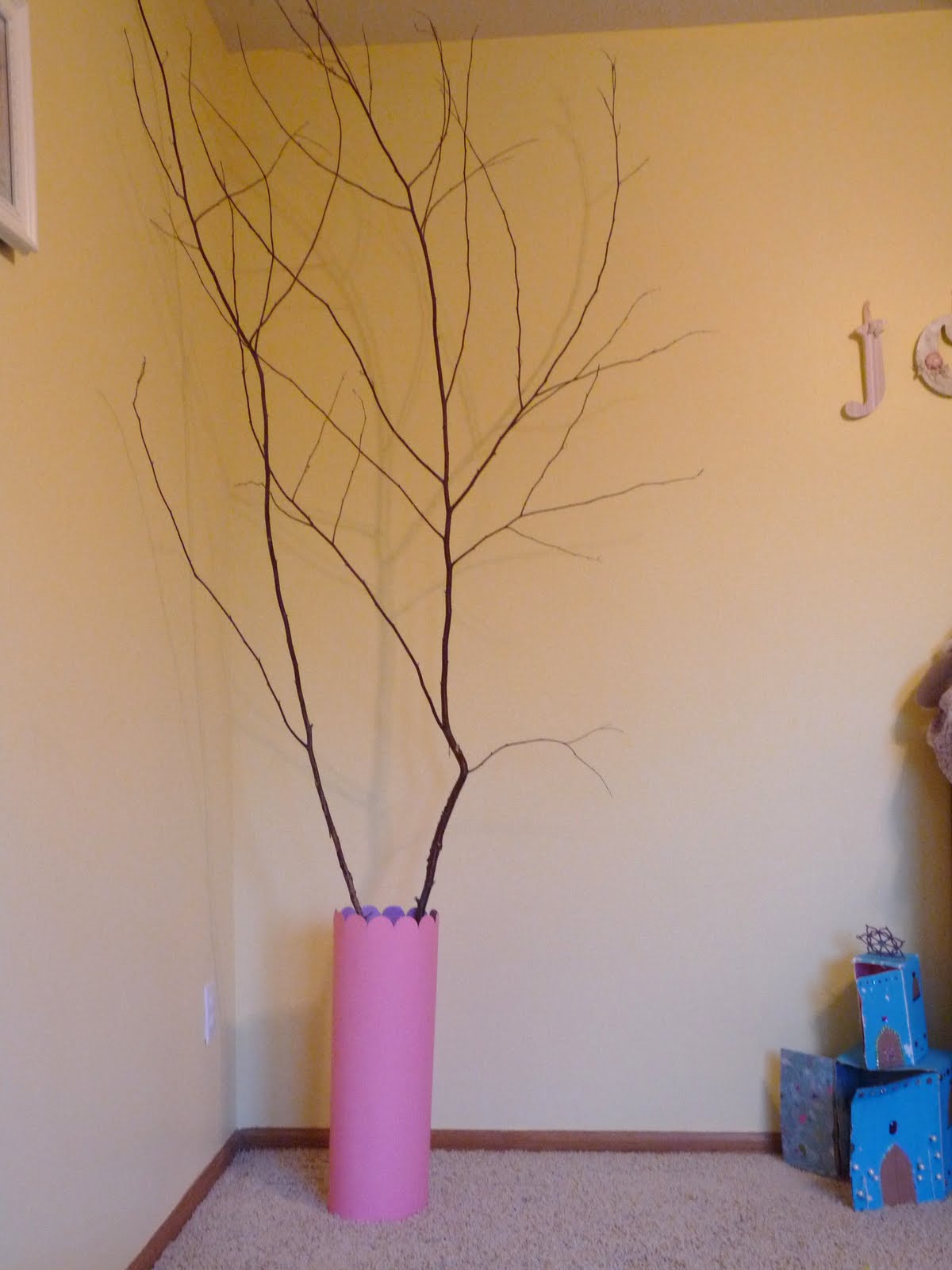 DIY-Tall Cylinder Vase for Tree Branches in Girls Room title=