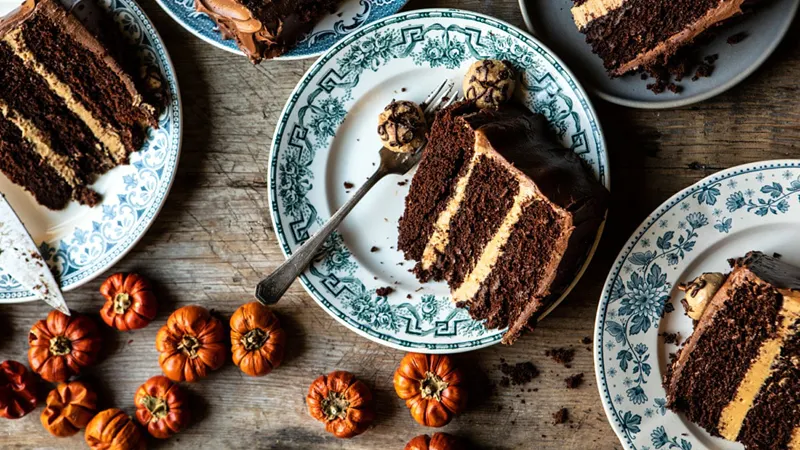 Easy and Spooky Halloween Cake Recipes