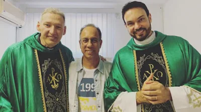 imagem de Padre Marcelo Rossi, Dunga e Padre Adriano Zandoná