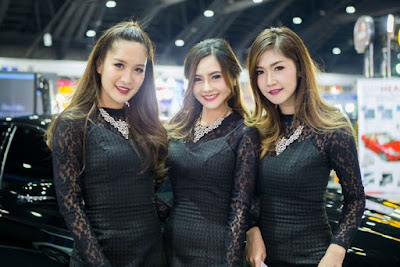 Motor Expo without skin-baring pretties