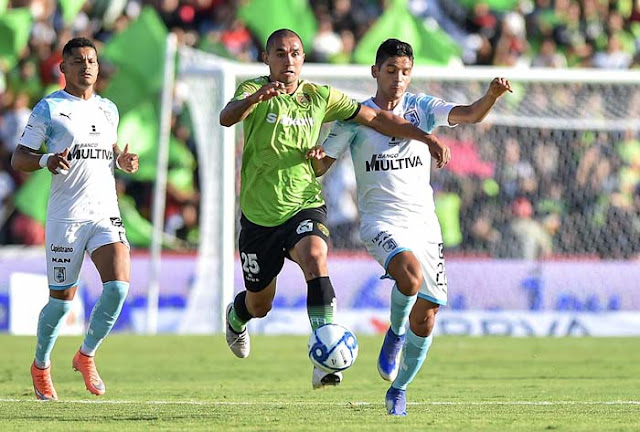 Querétaro se impuso dos goles por cero a FC Juárez en partido correspondiente a la Jornada 5 del Apertura 2019 en la LIGA BBVA MX, el cual se realizó en el Estadio Olímpico Benito Juárez.     Goles: Enrique Triverio 83´, Ayron Del Valle 85´.     Con este resultado, los Bravos se quedaron con tres puntos mientras que Gallos llegó a 13 unidades.     En la Fecha 6, los fronterizos descansarán; los queretanos recibirán a León.