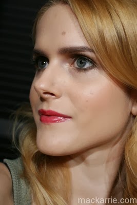 c_ReflexionRougeAllureExtraitdeGlossChanel15
