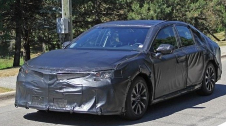 2018 Toyota Camry Hybrid MPG