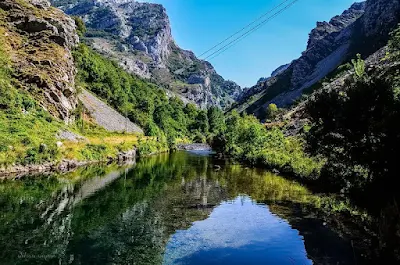 Маршрут уздовж річки Карес