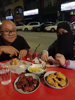 BURGER ATTACK AYAM CRISPY BURGER TERBAIK MURAH DAN SEDAP DI KUALA LUMPUR.....