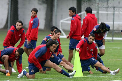 Chivas entrena ansioso de jugar contra River