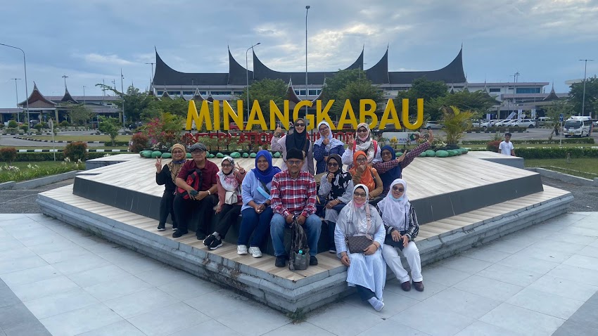 Pesona Tour di Minang Kabau, Ranah Tigo Warna PT Pesona Jejak Wisata